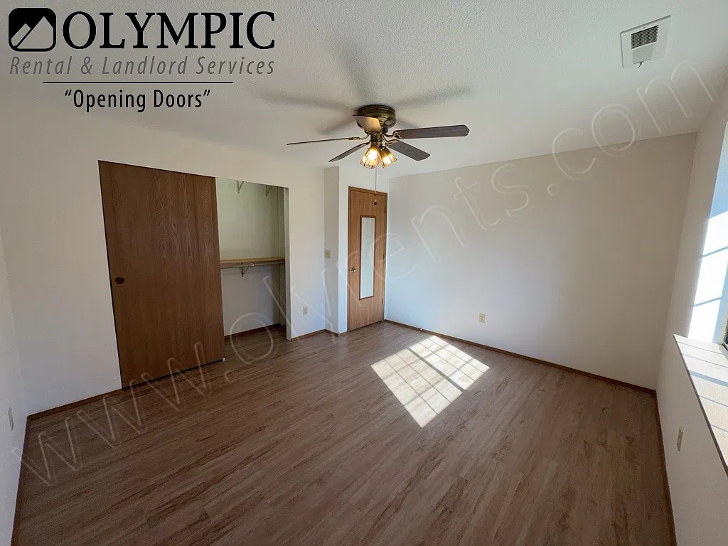 Come See This Autumnwood Home With New Lvp Flooring - No Carpet! — Photo 3
