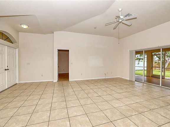 5th image of 617 NW 17th Ave