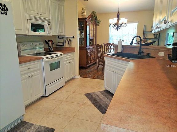 5th image of 176 Seven Oaks Dr