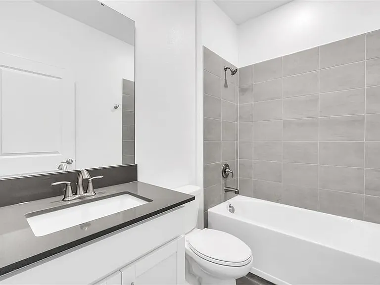 5768 Stephens Rd — Photo 32