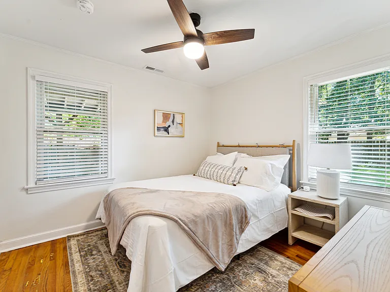 1444 Pocahontas St — Photo 15