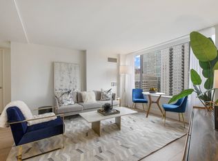 2 E. Oak St, Chicago, IL 60611