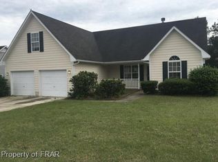 108 Winterfield Dr, Raeford, NC 28376