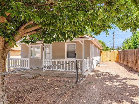 2nd image of 608 Avocado St