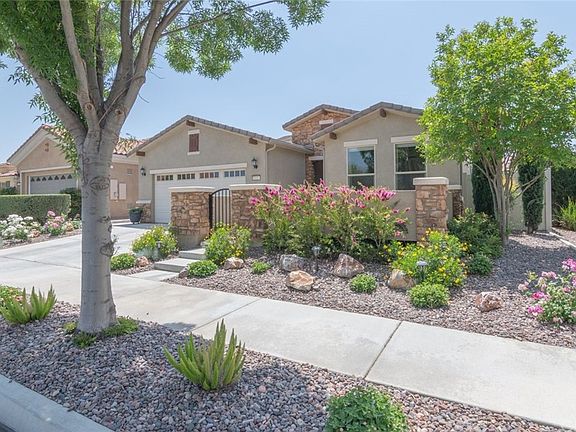 2nd image of 5113 Paseo Famosa