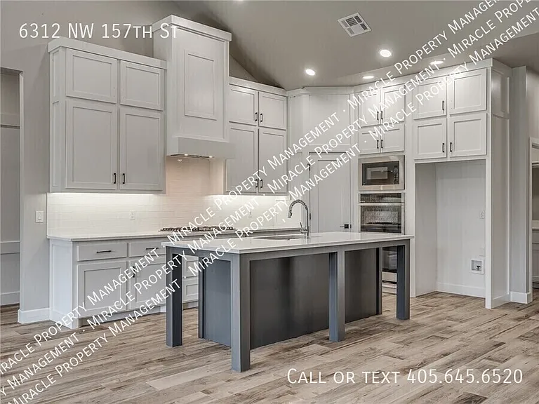 6312 NW 157th St — Photo 12