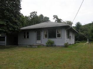 910 N Garibaldi Ave, Bangor, PA 18013