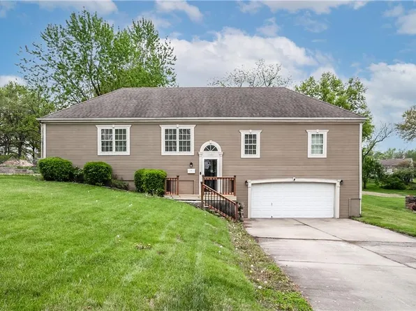 11307 E 78th St, Raytown, MO 64138