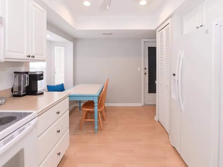 3267 NE Catamaran Ter — Photo 15