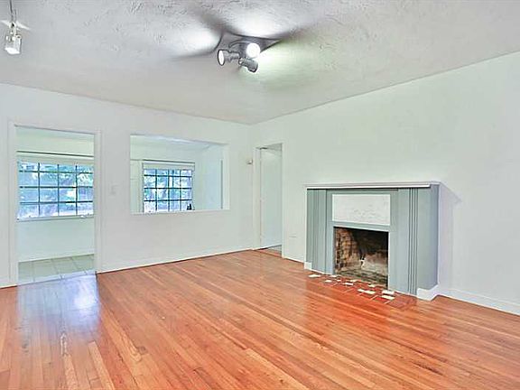 4th image of 4045 Bonita Ave