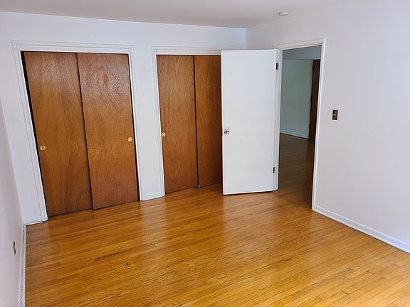 4th image of 1417 W Carmen Ave #1D