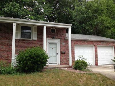 9925 Benson St, Overland Park, KS, 66212