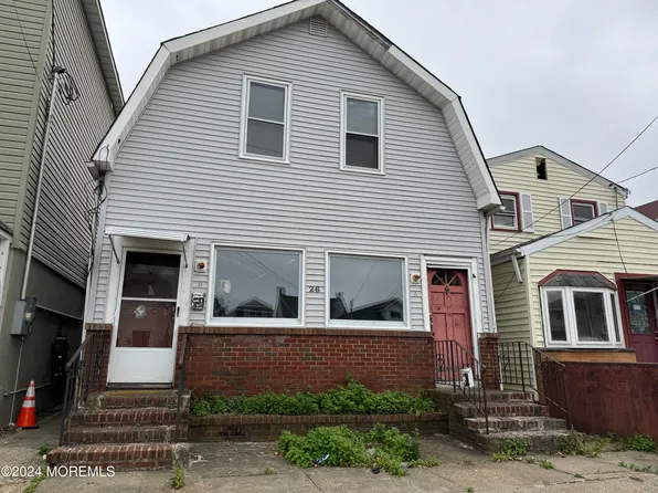 26 Pine View Avenue, Keansburg, NJ 07734