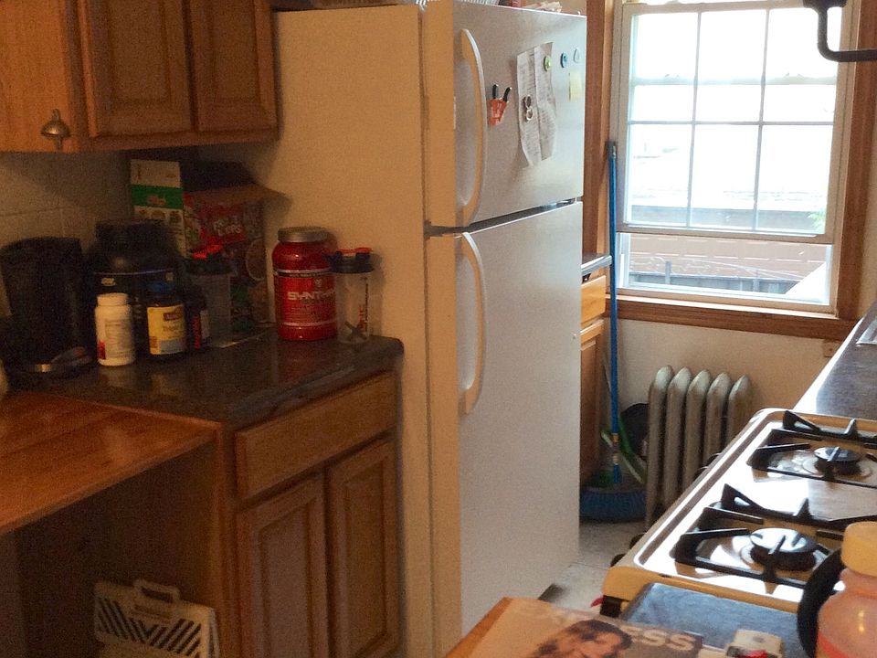 1st image of 2834 49th St