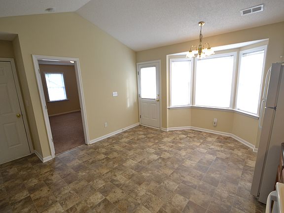 3rd image of 11108 Astoria Dr