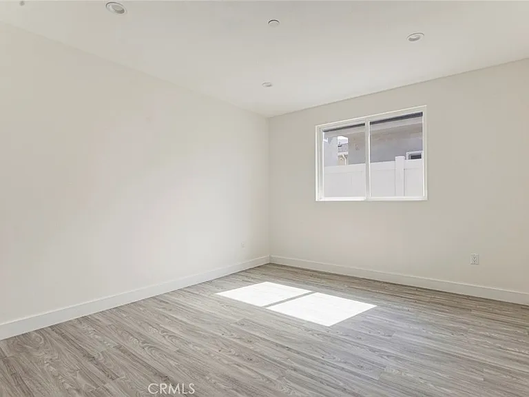 7856 Kyle St — Photo 13