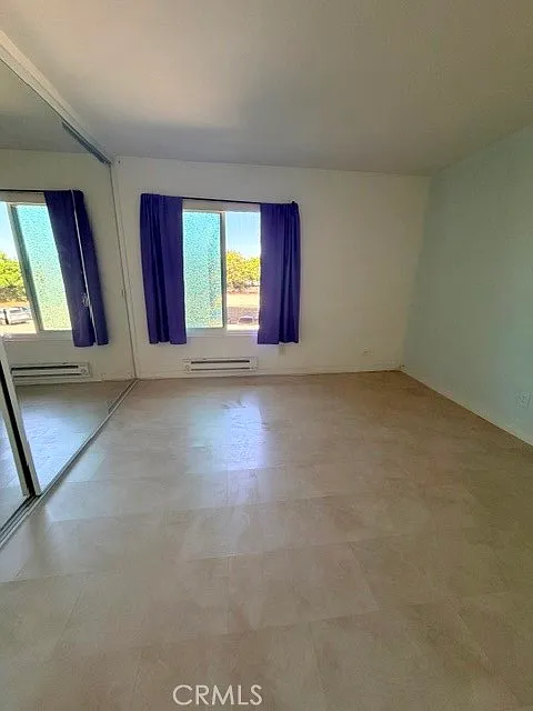 3 bed, 1066 sqft, $3,300 — Photo 2
