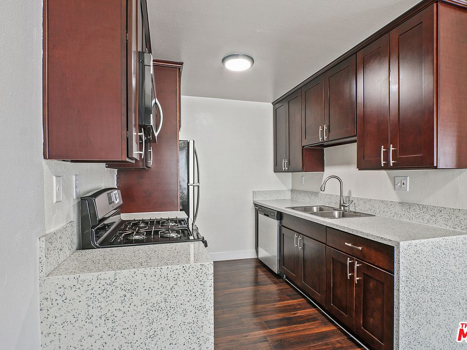 1st image of 639 N Alexandria Ave APT 7