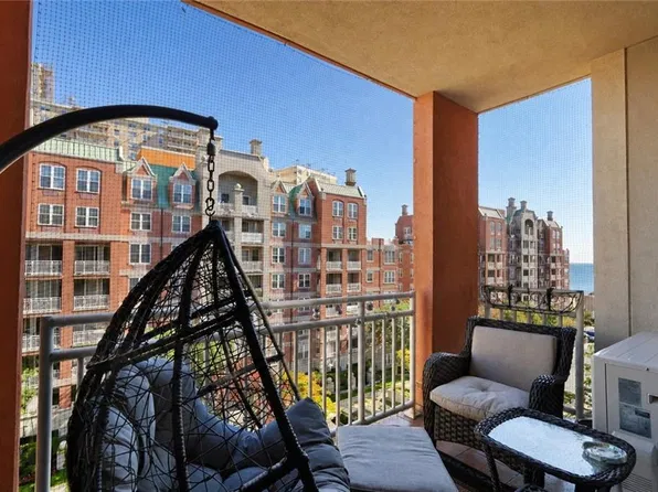 105 Oceana Dr E APT 6F, Brooklyn, NY 11235