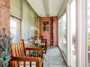 111 Front St, Freeport, NY 11520