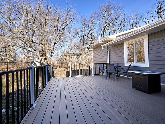 2nd image of 26580 Woodcrest Dr
