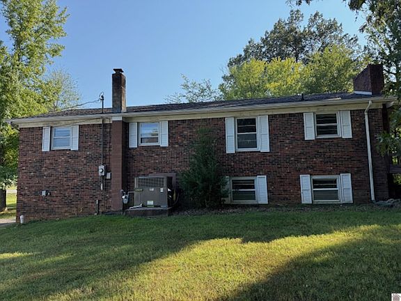 2nd image of 130 White Oak Ln
