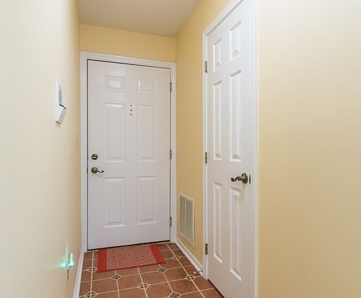 5th image of 10136 Carnation Ct APT 11