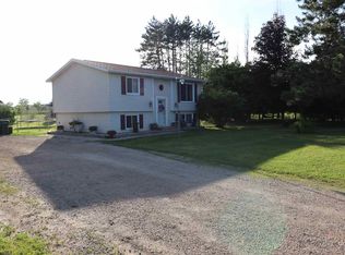 N11125 Buckbee Rd, Clintonville, WI 54929