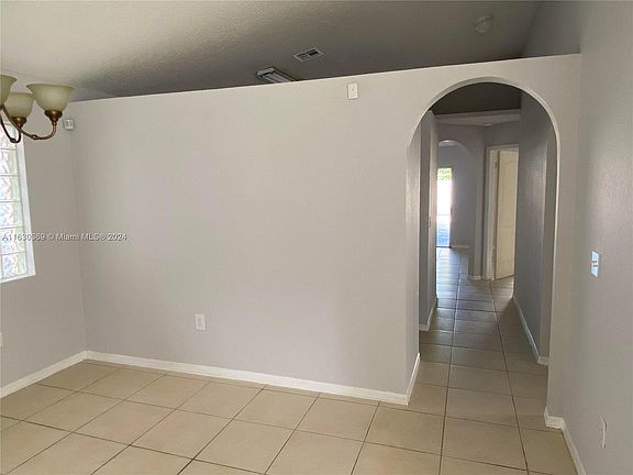 4th image of 21451 SW 88th Ave
