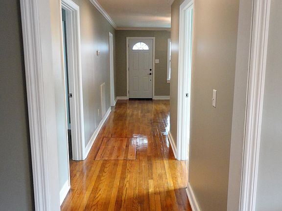 4th image of 1322 Virginia St