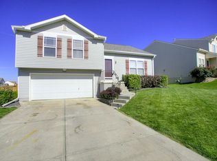 15842 Cherrywood St, Omaha, NE 68136