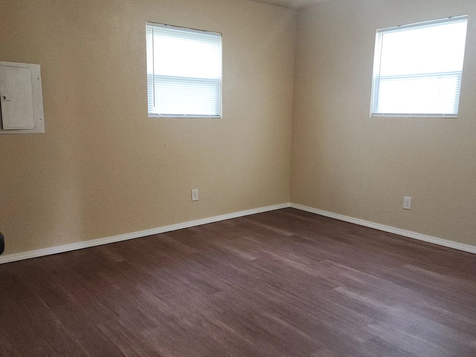 2 bed, 1062 sqft, $1,050 — Photo 4