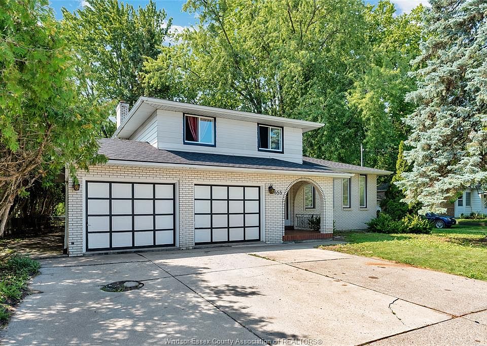 1st image of 655 Roseland Dr S