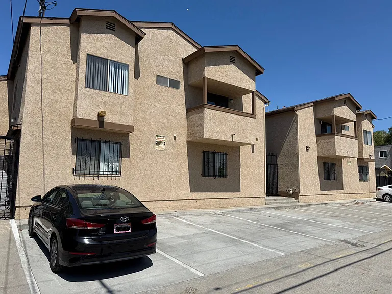 4455 Cherokee Ave #7 — Photo 17