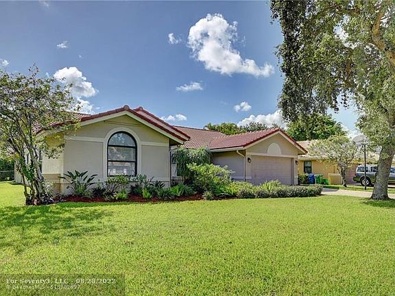 2nd image of 233 NW 123rd Way