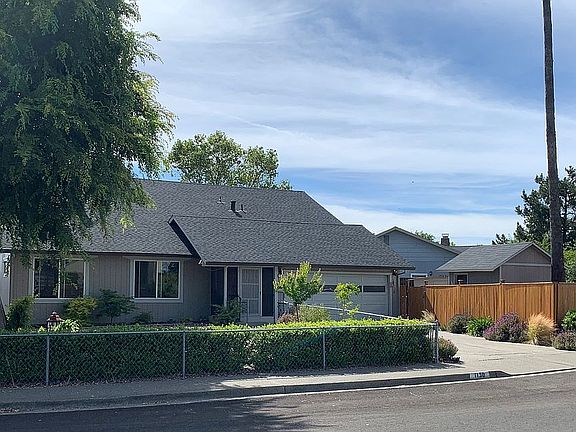 2nd image of 1130 Santa Clara Ln