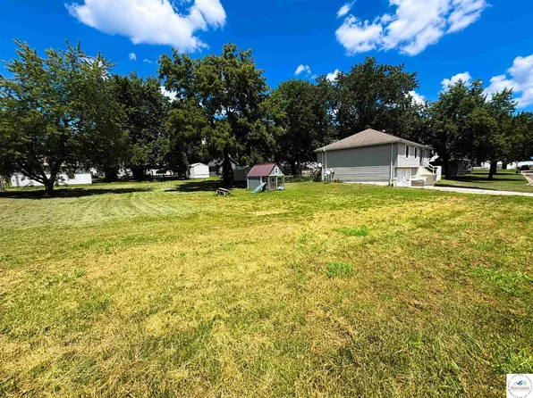 402 7th Ter, Concordia, MO 64020
