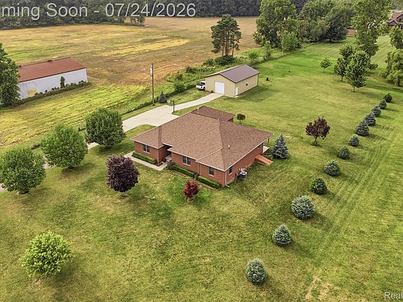3rd image of 21201-29 Mile Rd