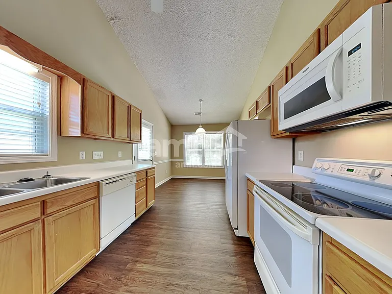 213 Fiddlers Knoll Ct — Photo 4