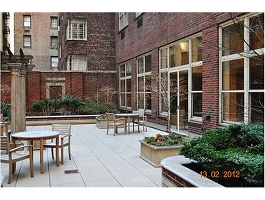 Rented by Douglas Elliman | media 24