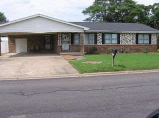 1810 Ables Rd, Sikeston, MO 63801