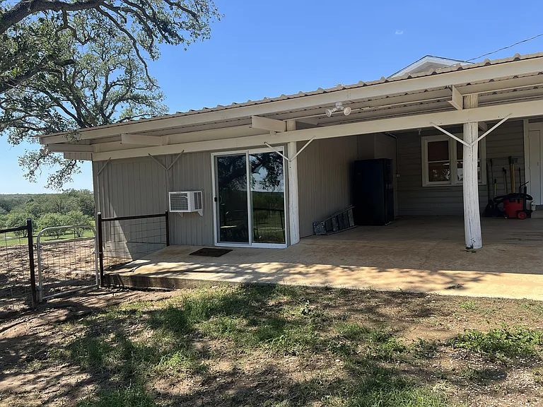 2115 Nash Creek Rd — Photo 3