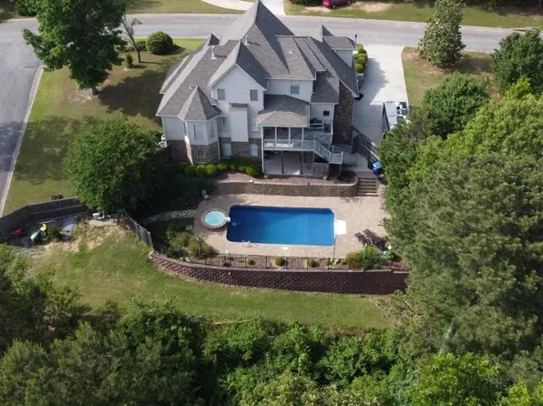 2076 Chelsea Ridge Dr, Columbiana, AL 35051