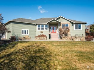 920 Ridge Crest Dr, Wenatchee, WA 98801
