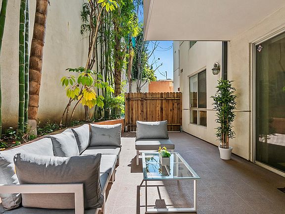 4th image of 2010 S Beverly Glen Blvd Unit 102