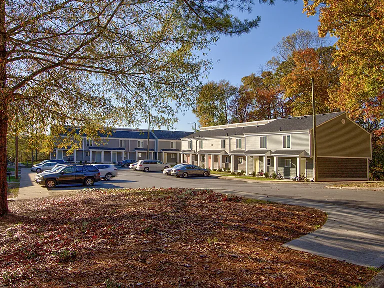 Ledgewood Village — Photo 13