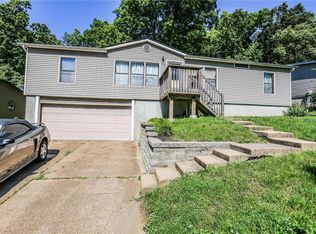 1745 Spruce Dr, High Ridge, MO 63049