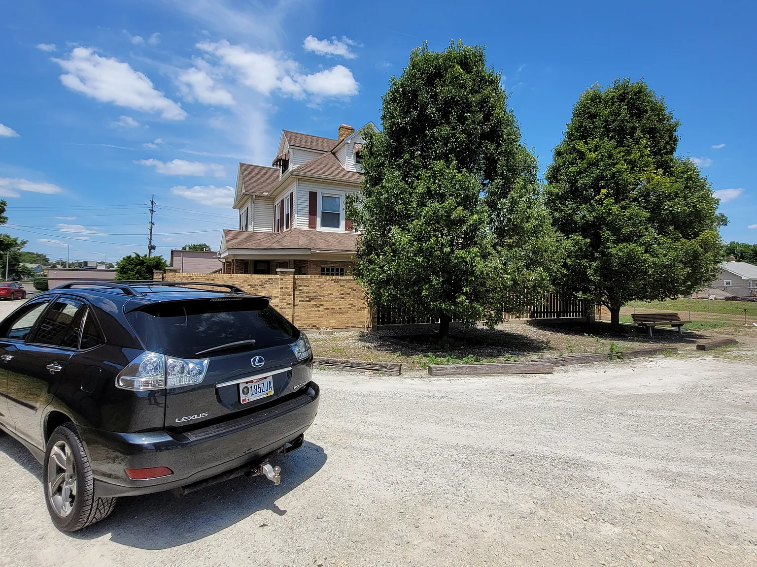 2806 N Dixie Dr — Photo 3