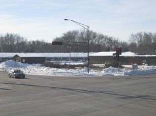 807 W Main St, Sun Prairie, WI 53590