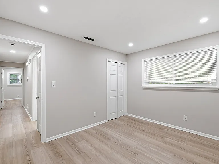 1912 Brown St — Photo 23